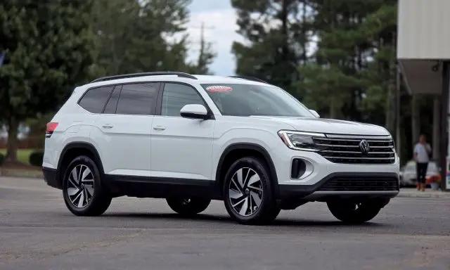 2025 Volkswagen Atlas 2.0T SE w/Technology for sale in Zebulon, NC