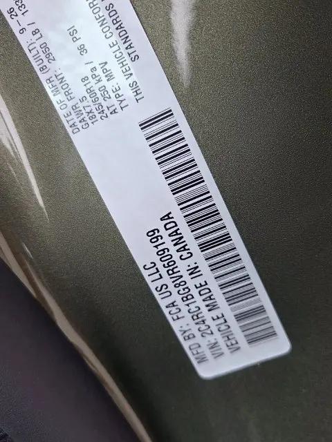 2027 Chrysler Pacifica Select