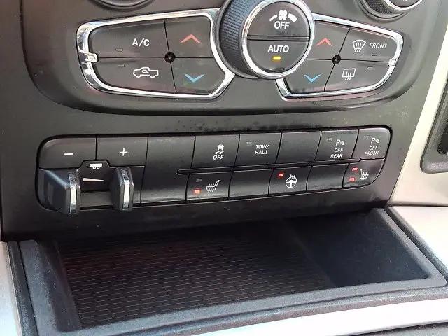 2018 Ram 1500 Big Horn Crew Cab 4x4 57 Box