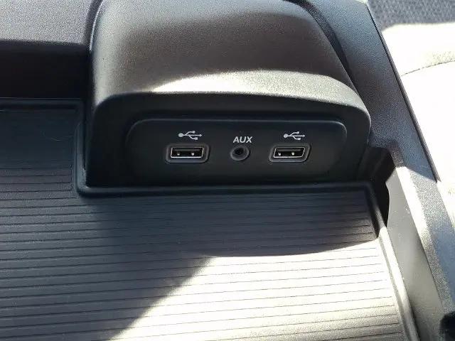 2018 Ram 1500 Big Horn Crew Cab 4x4 57 Box