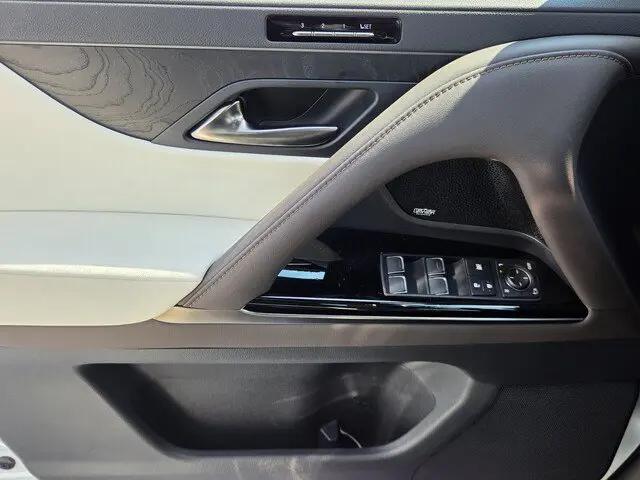 2023 Lexus LX Luxury