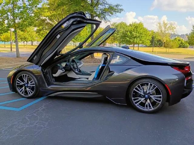 2015 BMW i8 Coupe