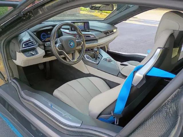 2015 BMW i8 Coupe