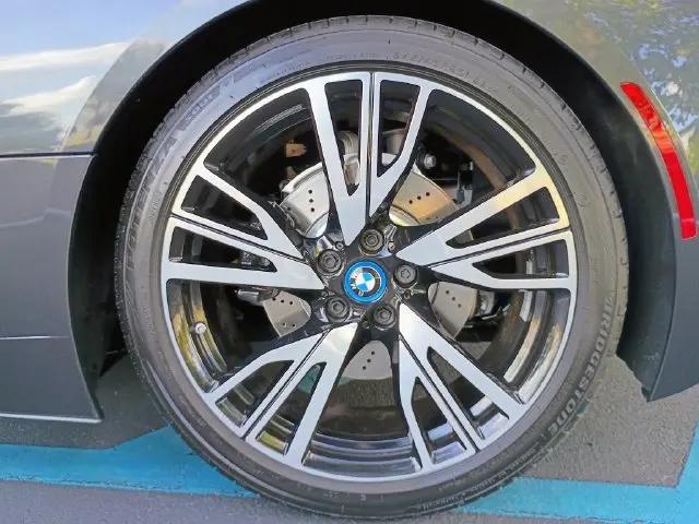 2015 BMW i8 Coupe