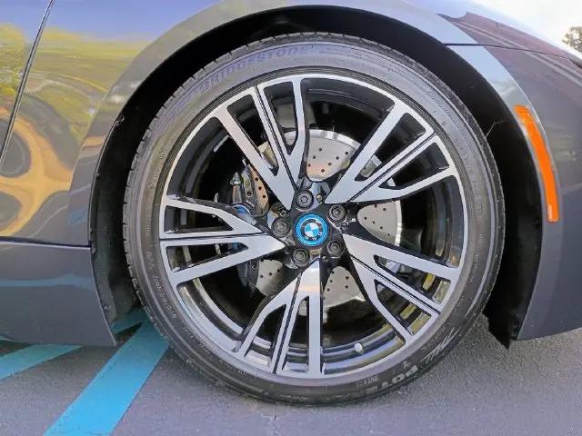 2015 BMW i8 Coupe