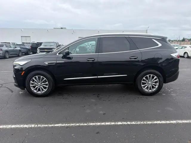 2023 Buick Enclave Essence FWD for sale in Fort Gratiot, MI