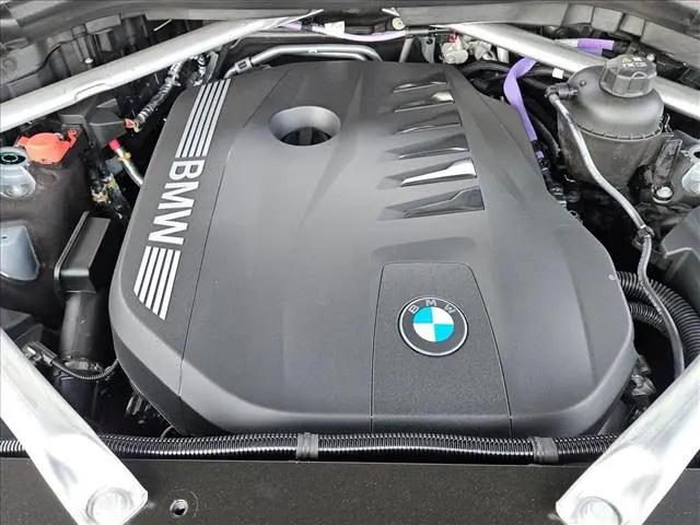 2027 BMW X7 xDrive40i