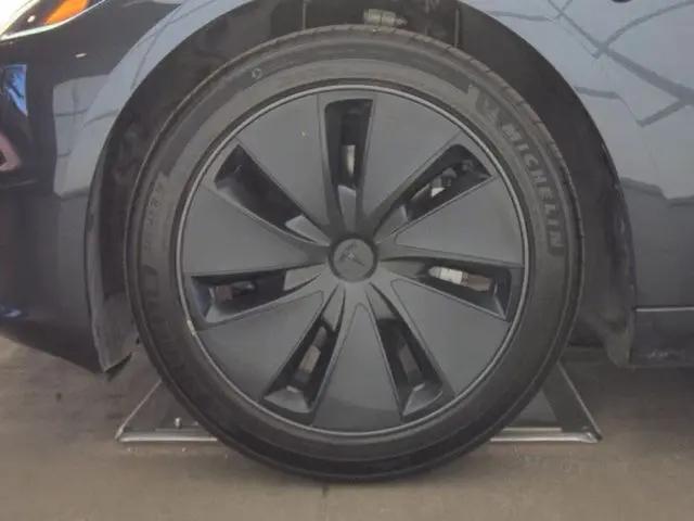 2025 Tesla Model 3 Long Range Rear-Wheel Drive