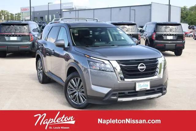2025 Nissan Pathfinder SL 4WD for sale in St. Louis, MO