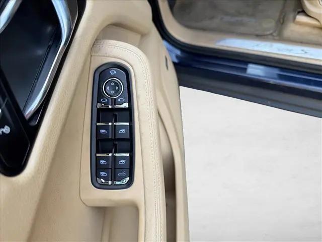 2015 Porsche Macan S