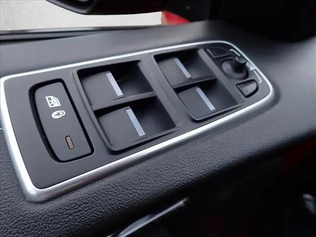 2020 Jaguar F-PACE SVR P550 AWD Automatic