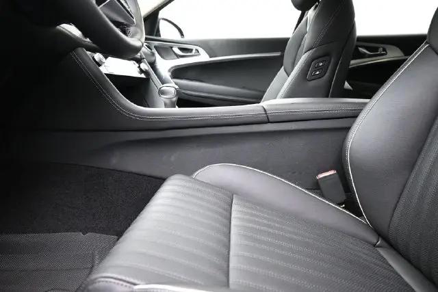 2026 Genesis G70 2.5T RWD Prestige