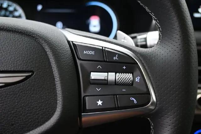 2026 Genesis G70 2.5T RWD Prestige