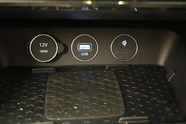 2026 Genesis G70 2.5T RWD Prestige