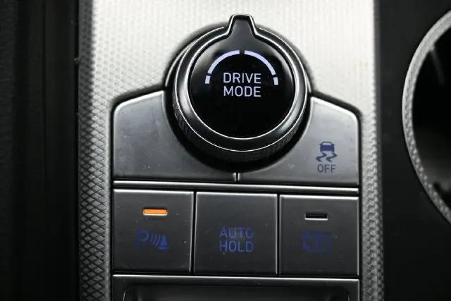 2026 Genesis G70 2.5T RWD Prestige