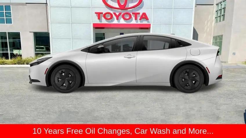 2027 Toyota Prius LE