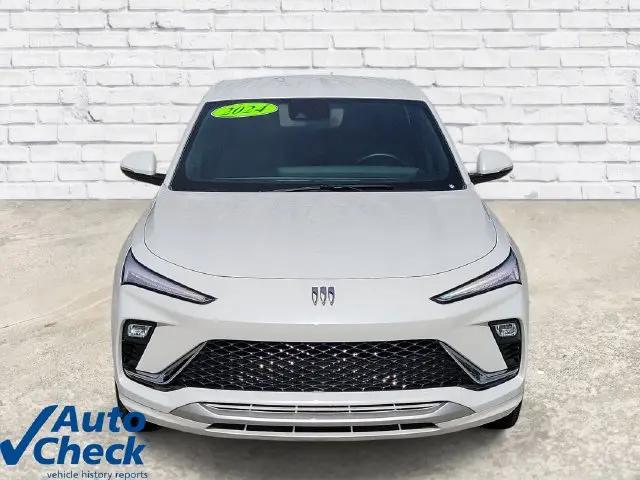 2024 Buick NV Avenir FWD