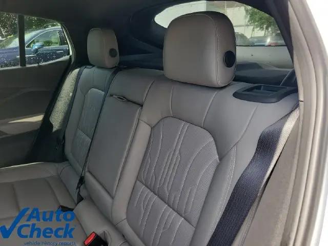 2024 Buick NV Avenir FWD