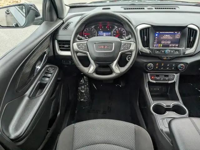 2024 GMC Terrain FWD SLE