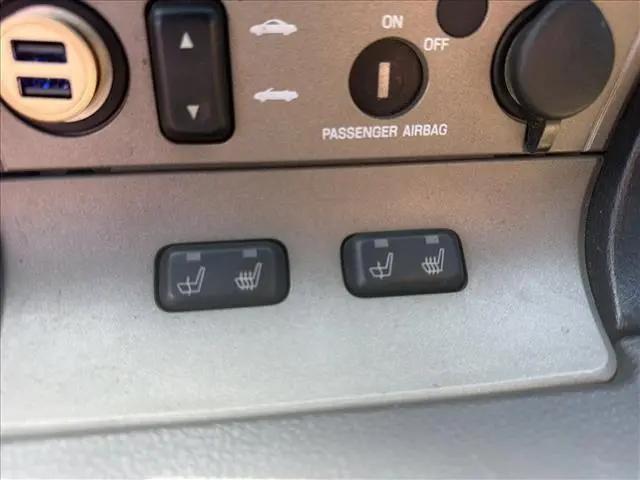 2004 Ford Thunderbird Deluxe