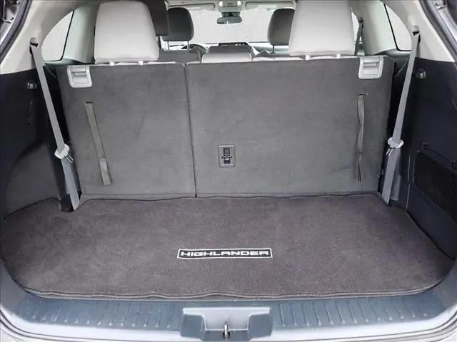 2022 Toyota Highlander Hybrid LE