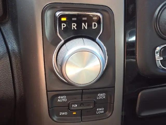 2017 Ram 1500 Sport Crew Cab 4x4 64 Box