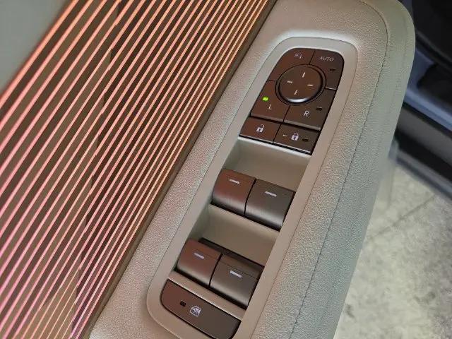 2026 Lexus ES 350 Luxury