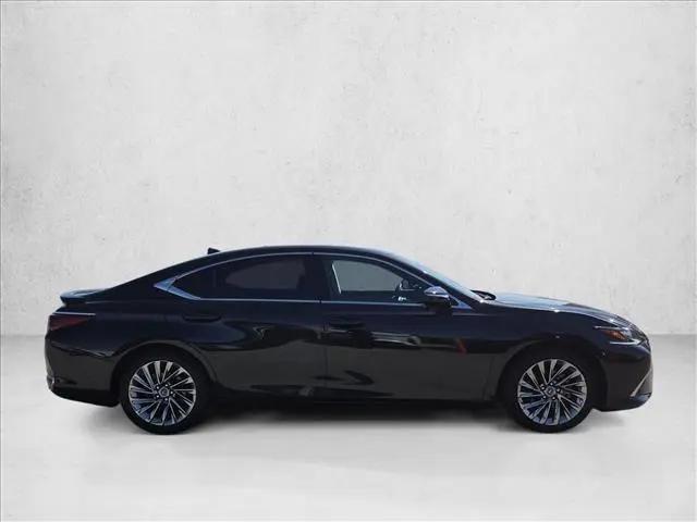 2024 Lexus ES 300h Luxury
