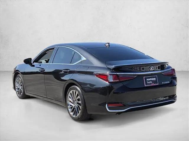 2024 Lexus ES 300h Luxury