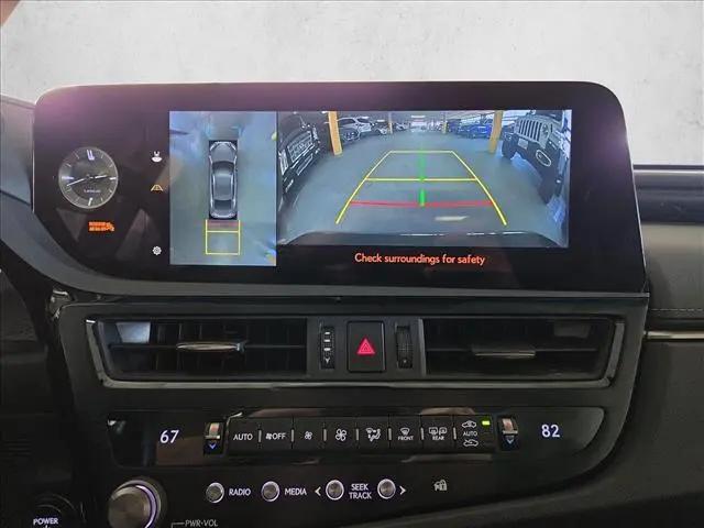 2024 Lexus ES 300h Luxury