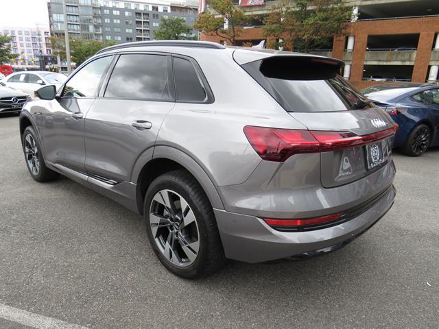 2022 Audi e-tron Premium