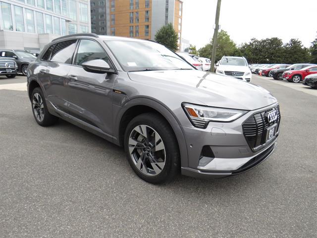 2022 Audi e-tron Premium
