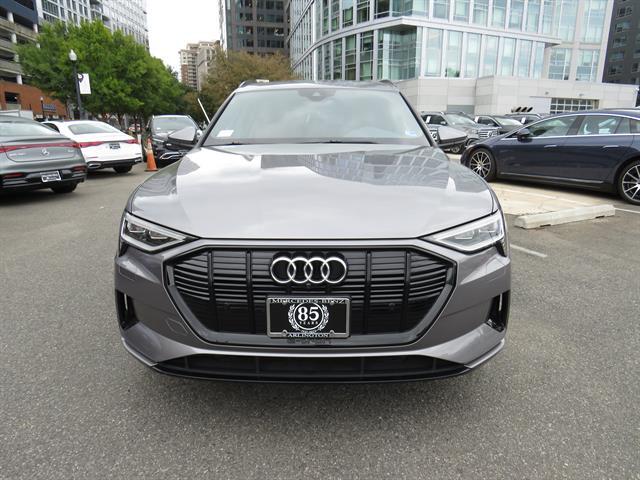 2022 Audi e-tron Premium