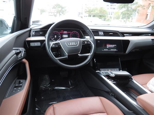 2022 Audi e-tron Premium