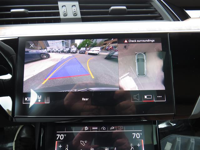 2022 Audi e-tron Premium