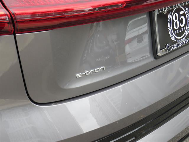 2022 Audi e-tron Premium