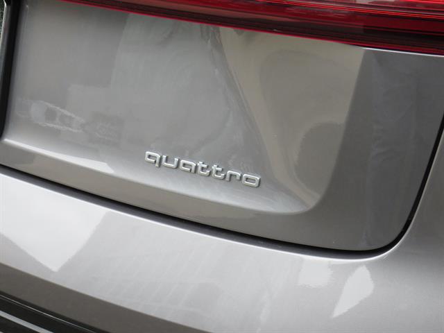 2022 Audi e-tron Premium
