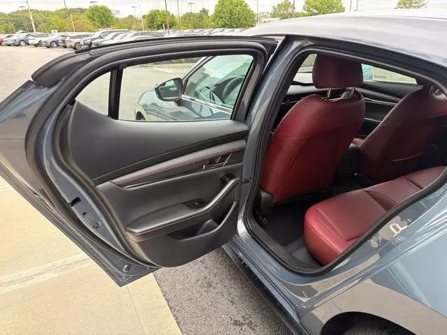 2026 Mazda Mazda3 2.5 S Carbon Edition