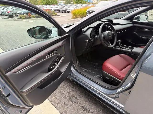 2026 Mazda Mazda3 2.5 S Carbon Edition