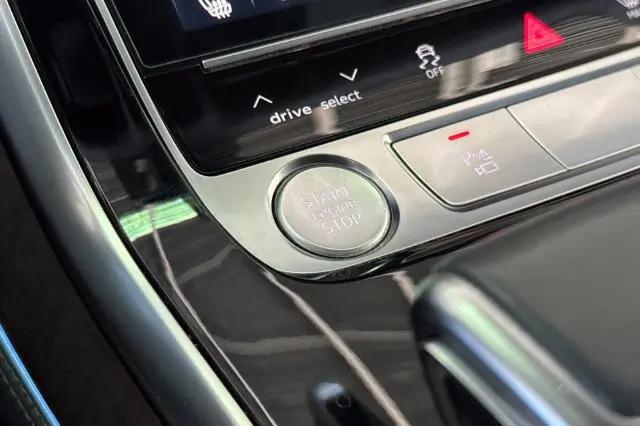 2020 Audi Q8 Prestige 55 TFSI quattro Tiptronic