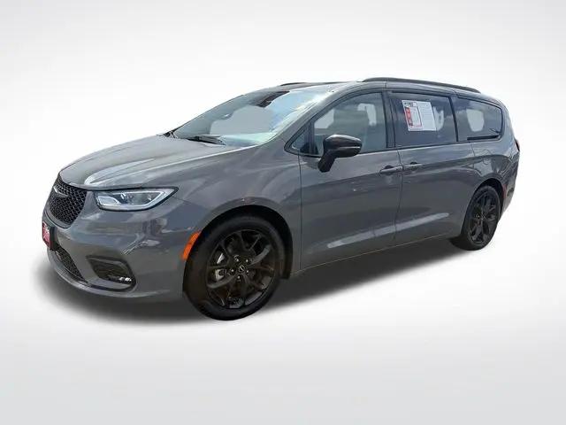 2025 Chrysler Pacifica Limited for sale in Perham, MN