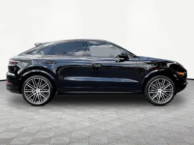 2023 Porsche Cayenne S Platinum Edition