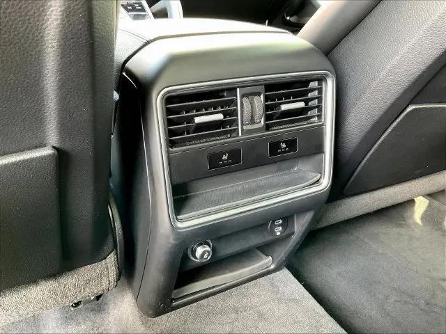 2023 Porsche Cayenne S Platinum Edition