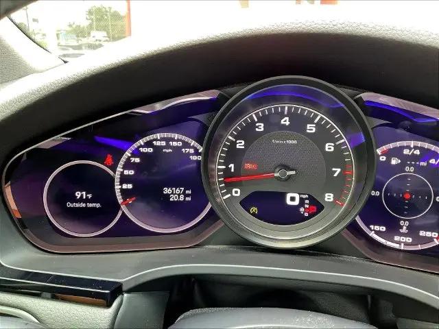 2023 Porsche Cayenne S Platinum Edition