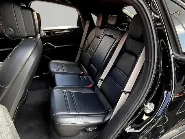 2023 Porsche Cayenne S Platinum Edition