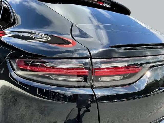 2023 Porsche Cayenne S Platinum Edition