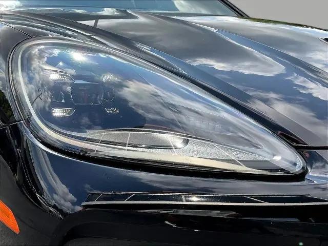2023 Porsche Cayenne S Platinum Edition
