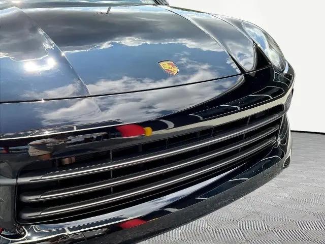 2023 Porsche Cayenne S Platinum Edition