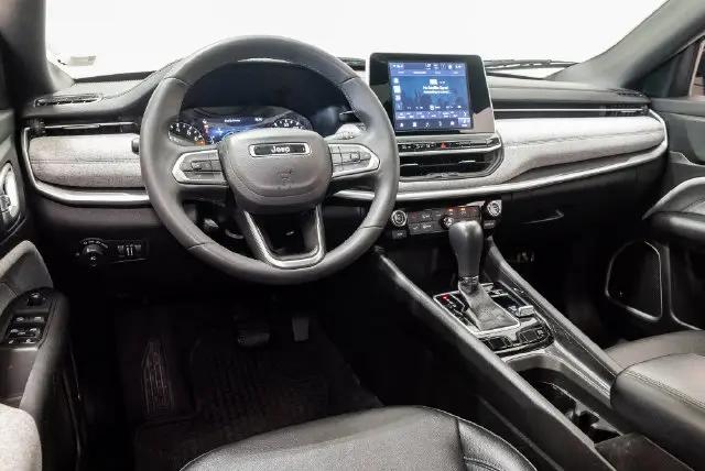 2025 Jeep Compass Latitude 4x4
