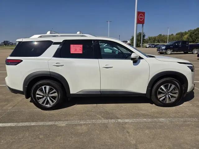 2023 Nissan Pathfinder SL FWD